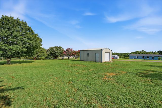 409 Katie Rose Lane, Southmayd, TX 75092