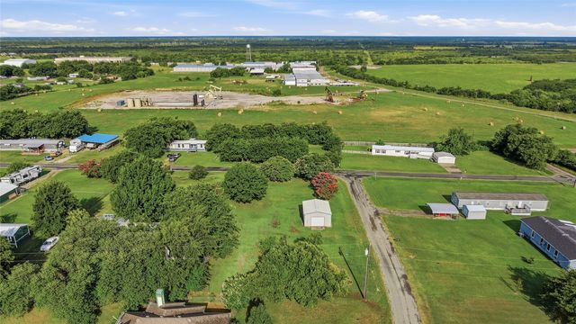 409 Katie Rose Lane, Southmayd, TX 75092
