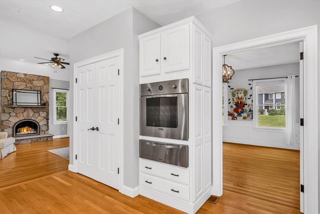 3 Suffolk Cir, Andover, MA 01810