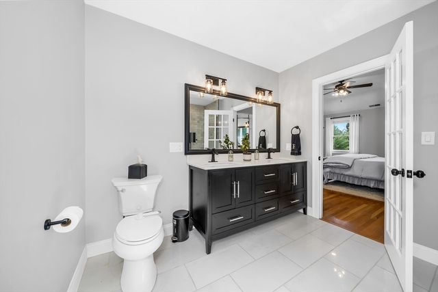 3 Suffolk Cir, Andover, MA 01810