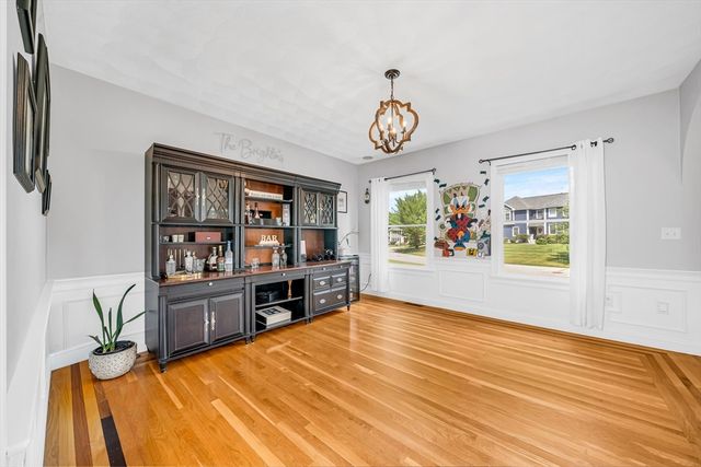 3 Suffolk Cir, Andover, MA 01810