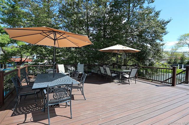 73 Rumford Road, Kings Park, NY 11754