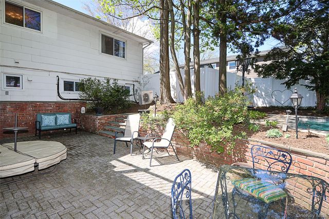 73 Rumford Road, Kings Park, NY 11754
