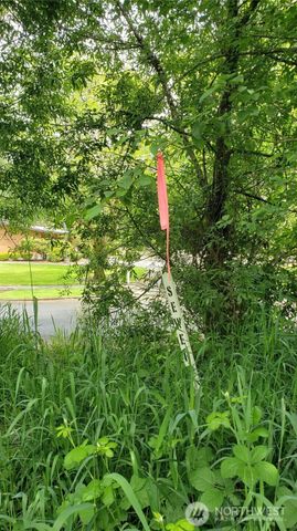 11 xx 6th Avenue SE, Issaquah, WA 98027