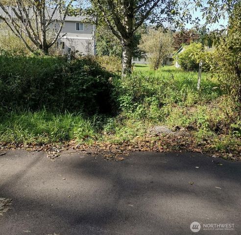 11 xx 6th Avenue SE, Issaquah, WA 98027