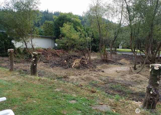 11 xx 6th Avenue SE, Issaquah, WA 98027