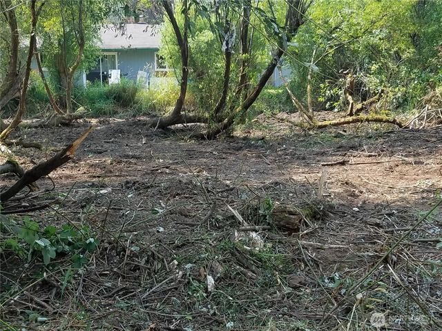 11 xx 6th Avenue SE, Issaquah, WA 98027