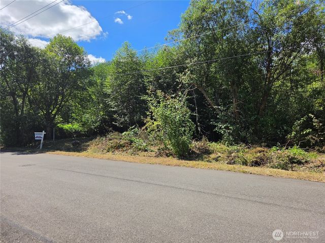 11 xx 6th Avenue SE, Issaquah, WA 98027