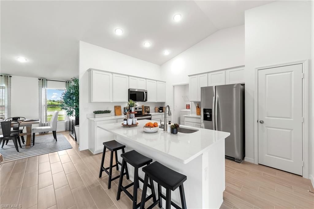 Image 6 of property listing at 1629 NW 18th ST, Cape Coral, FL 33993