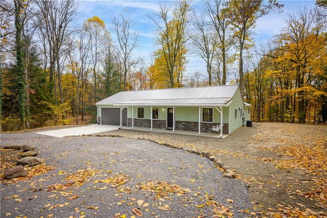 114 Wood St, North Beaver Twp, PA 16102