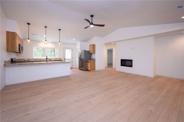 114 Wood St, North Beaver Twp, PA 16102