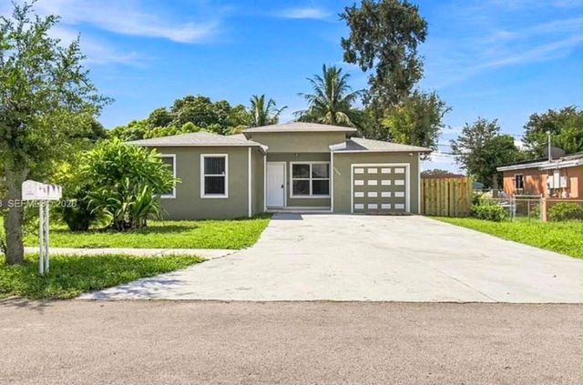 3523 NW 194TH Terrace NW, Miami Gardens, FL 33056