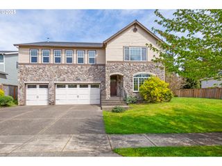 14301 Se VIOLA VINEYARD Dr, Happy Valley, OR 97086