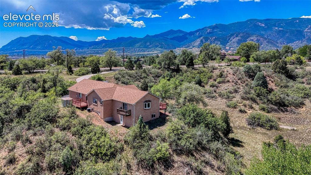 2205 Mesa Road, Colorado Springs, CO 80904 — photo 4