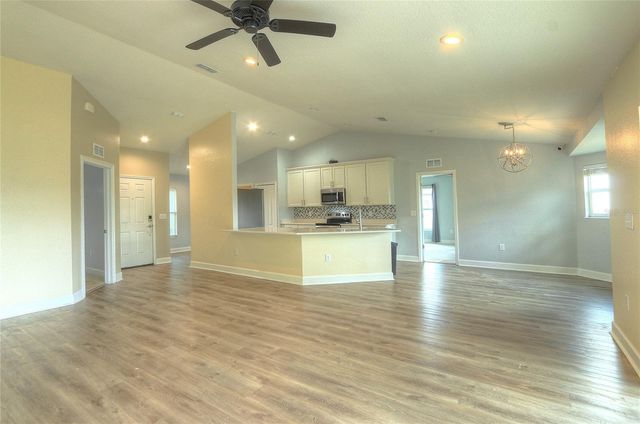110 PLUM AVENUE, Frostproof, FL 33843