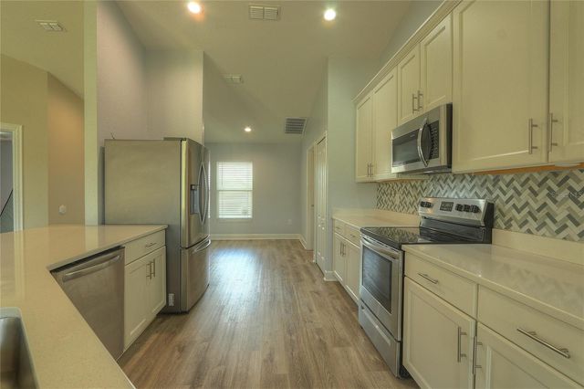 110 PLUM AVENUE, Frostproof, FL 33843