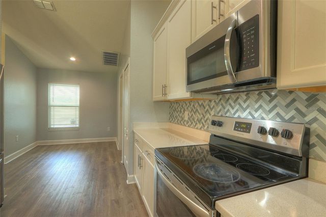 110 PLUM AVENUE, Frostproof, FL 33843