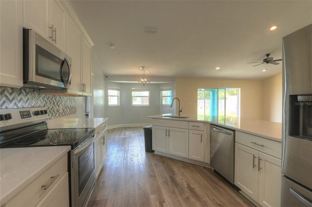 110 PLUM AVENUE, Frostproof, FL 33843