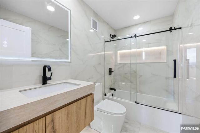 300 Winston 2617, Cliffside Park, NJ 07010