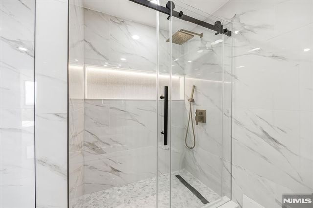 300 Winston 2617, Cliffside Park, NJ 07010