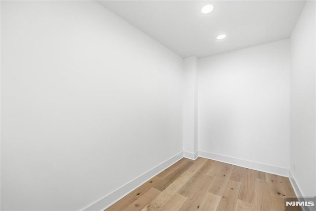 300 Winston 2617, Cliffside Park, NJ 07010