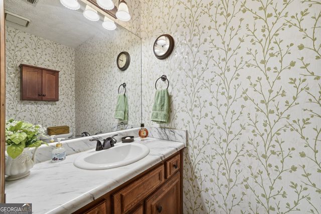 4849 Ridgewood Creek Drive NW, Acworth, GA 30102