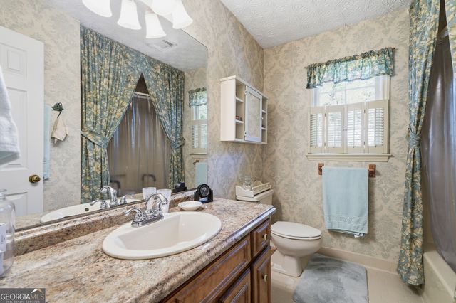 4849 Ridgewood Creek Drive NW, Acworth, GA 30102