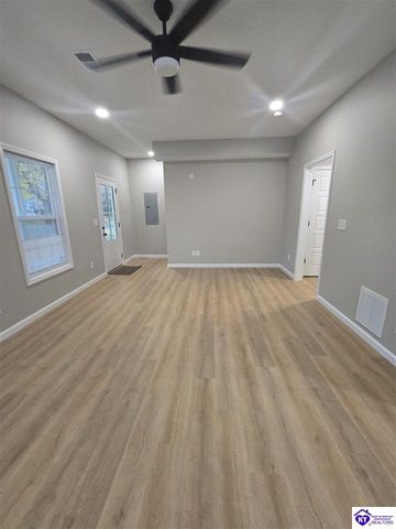 215 E Brown Street, Elizabethtown, KY 42701