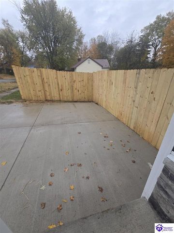 215 E Brown Street, Elizabethtown, KY 42701