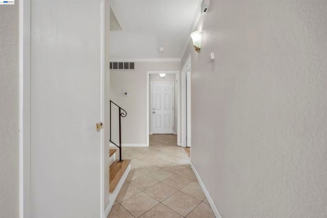 2380 Cabrillo Dr, Hayward, CA 94545