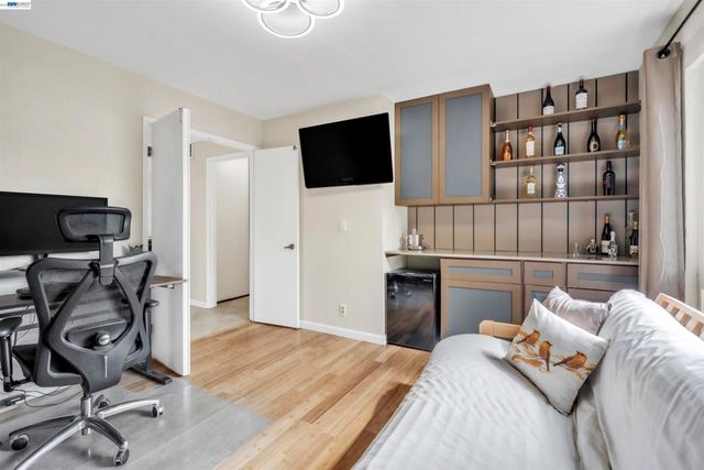 2380 Cabrillo Dr, Hayward, CA 94545