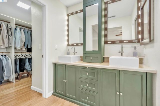 2380 Cabrillo Dr, Hayward, CA 94545