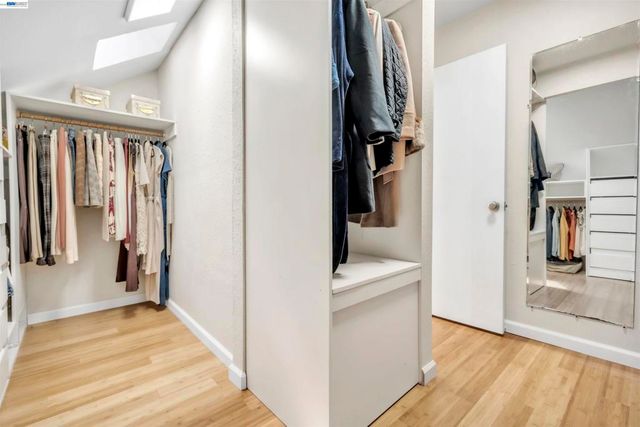 2380 Cabrillo Dr, Hayward, CA 94545