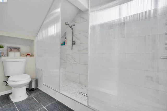 2380 Cabrillo Dr, Hayward, CA 94545