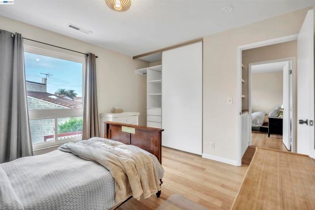 2380 Cabrillo Dr, Hayward, CA 94545