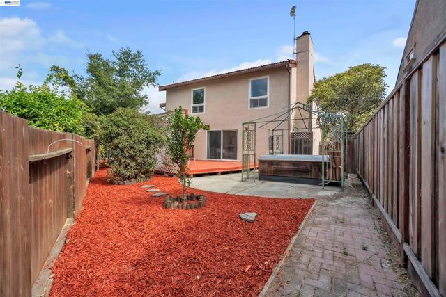 2380 Cabrillo Dr, Hayward, CA 94545