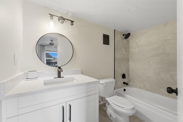 6678 Racquet Club Drive 209, Fort Lauderdale, FL 33319