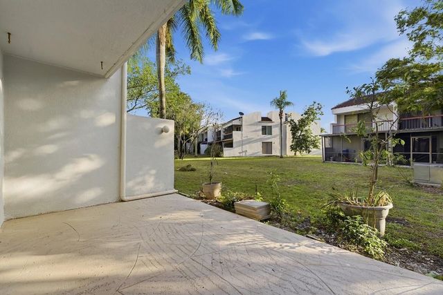 6678 Racquet Club Drive 209, Fort Lauderdale, FL 33319