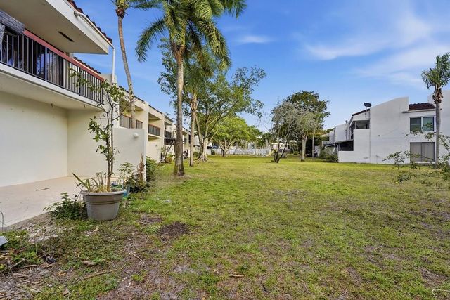 6678 Racquet Club Drive 209, Fort Lauderdale, FL 33319