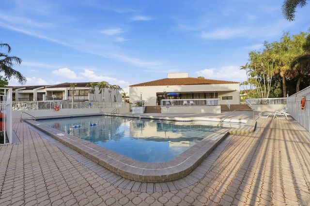 6678 Racquet Club Drive 209, Fort Lauderdale, FL 33319