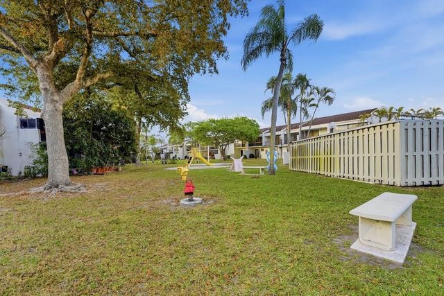 6678 Racquet Club Drive 209, Fort Lauderdale, FL 33319