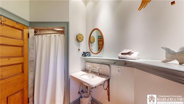 2440 Shadyside Road B, Mina, NY 14736