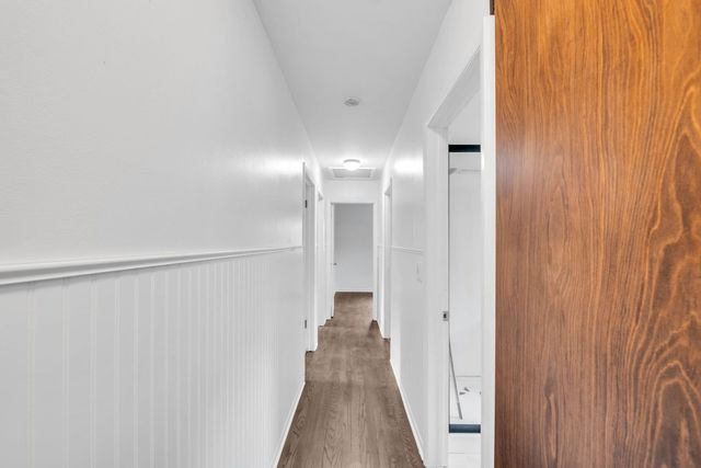 360 Poplar Street, Crystal Lake, IL 60014