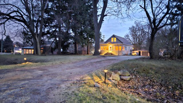 57751 Grand River Avenue, New Hudson, MI 48165