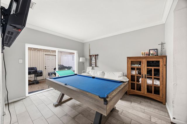 810 Augusta Drive 810, Houston, TX 77057