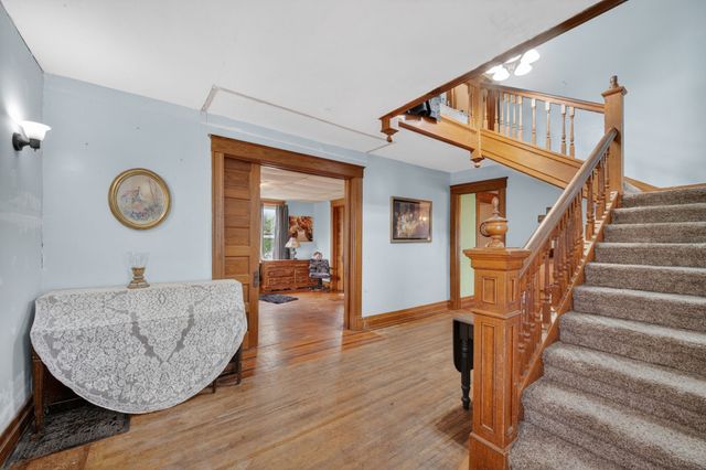 1332 Braden Avenue, Chariton, IA 50049