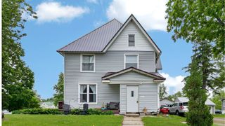 1332 Braden Avenue, Chariton, IA 50049
