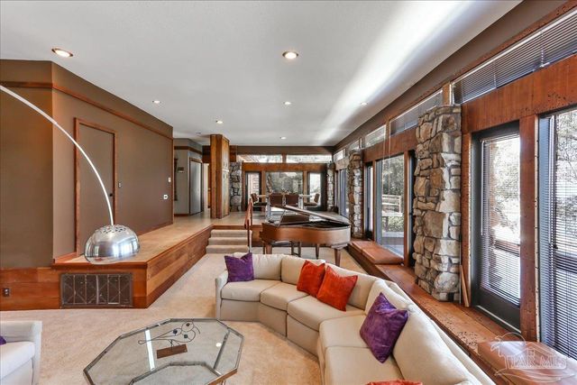 320 N Sunset Blvd, Gulf Breeze, FL 32561