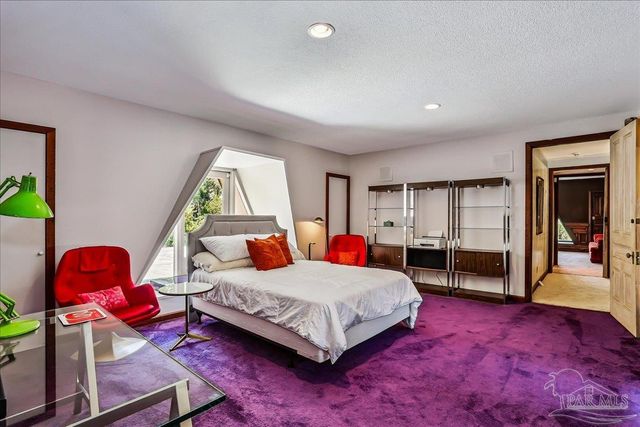 320 N Sunset Blvd, Gulf Breeze, FL 32561