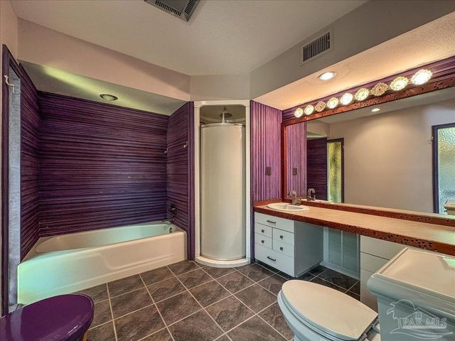 320 N Sunset Blvd, Gulf Breeze, FL 32561